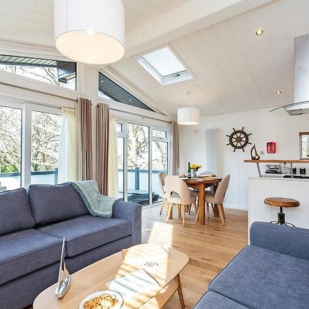 Woodside Bay Lodge Retreat Wootton Bridge  Eksteriør bilde
